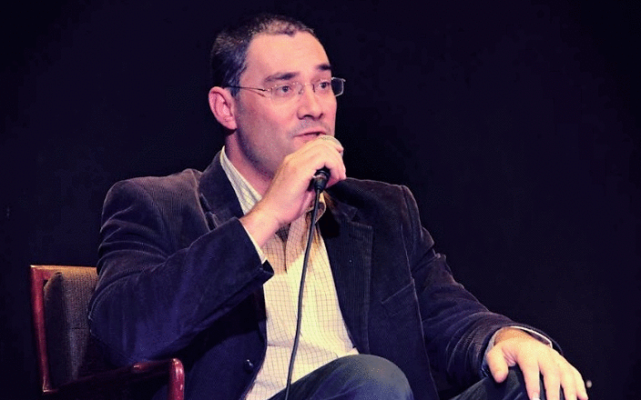 A ilusão da egolatria: você sabe com quem está falando?