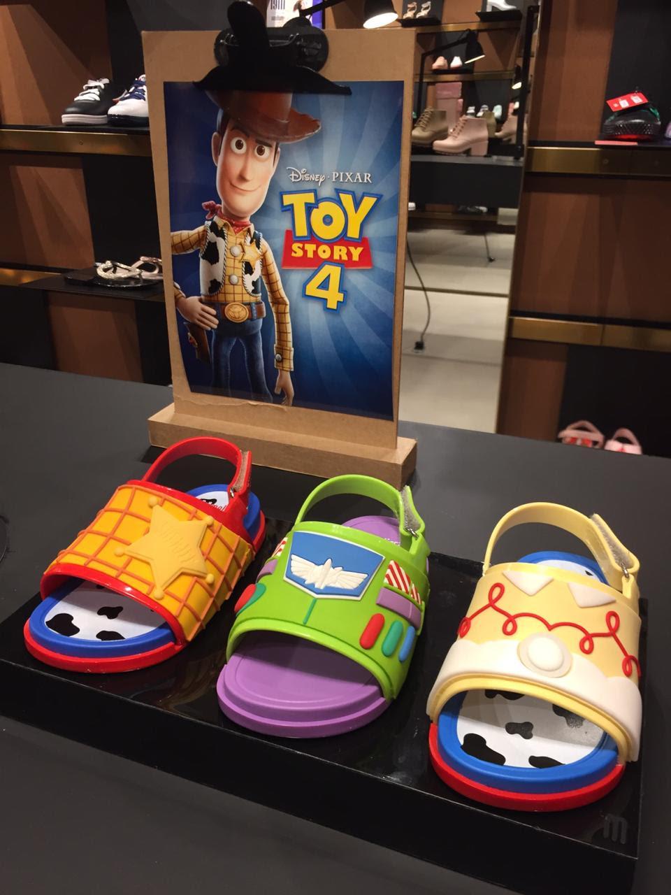 Das telinhas e telonas para as vitrines: filmes e séries invadem o Shopping Curitiba