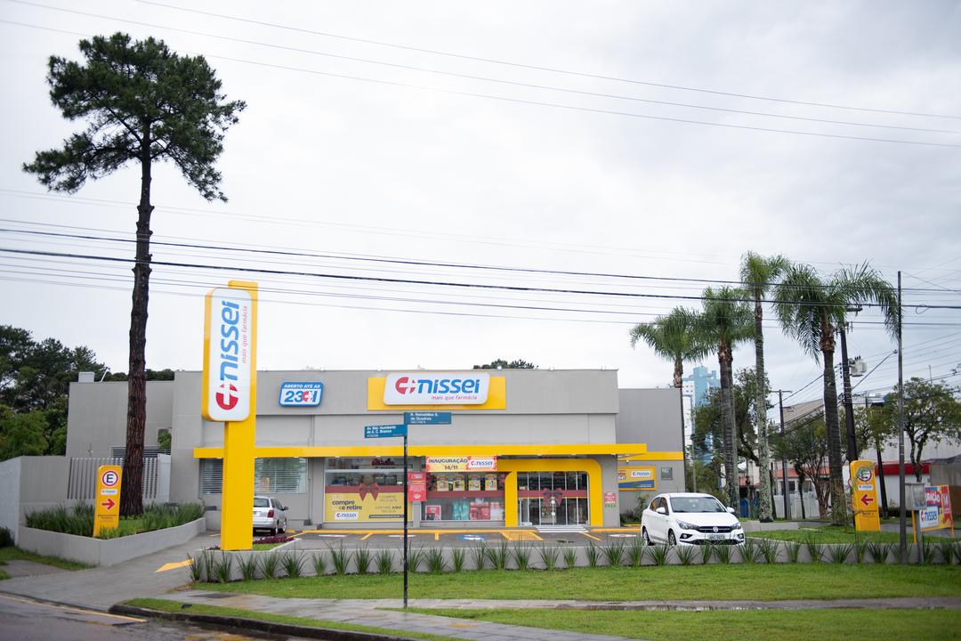 Farmácias Nissei inaugura loja na região do Cristo Rei, em Curitiba (PR)