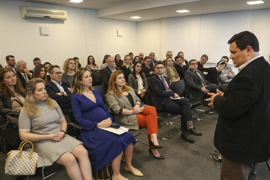 Câmara Britânica de Comércio e Indústria inaugura comitê de educação no Paraná