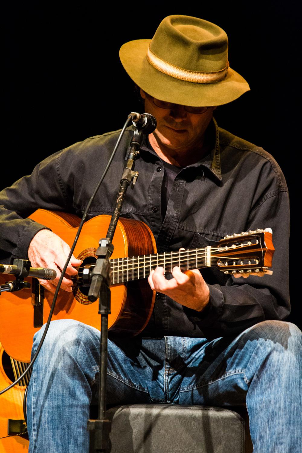 Show do Almir Sater é remarcado para 29 de agosto