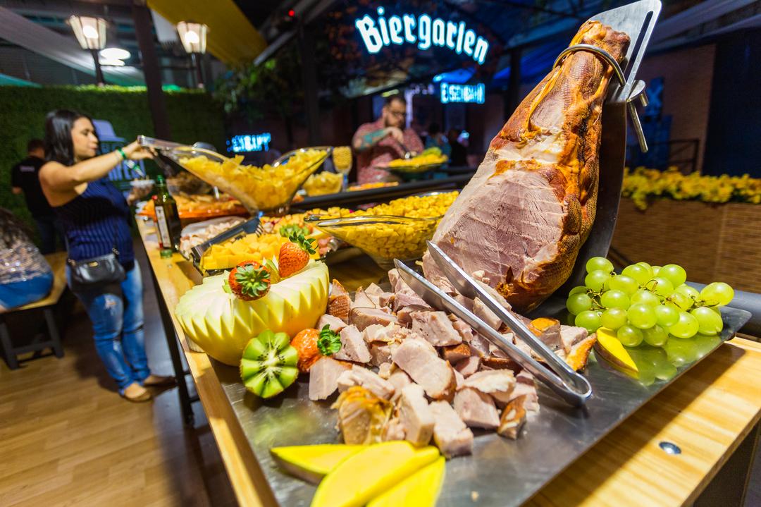 Começa Hoje! Camarote Oktoberfest mit Einsenbhan
