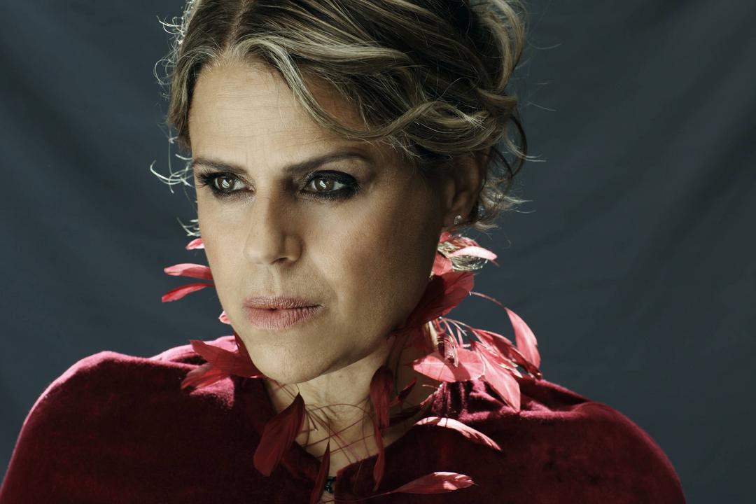 Cantora italiana Tiziana Tosca fará show de encerramento do Festival Mia Cara