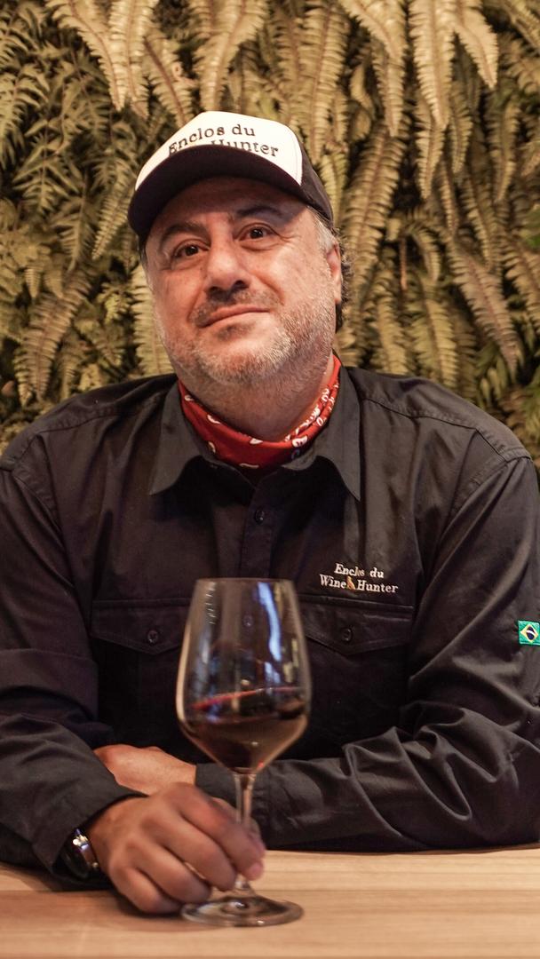 Vicente Jorge, o caçador de vinhos fará degustação na Praia Brava