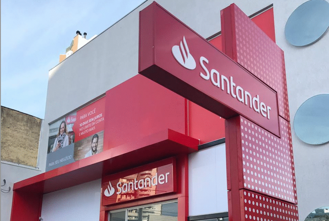 Santander vai parcelar em 24 meses móveis e itens de decoração em lojas paranaenses