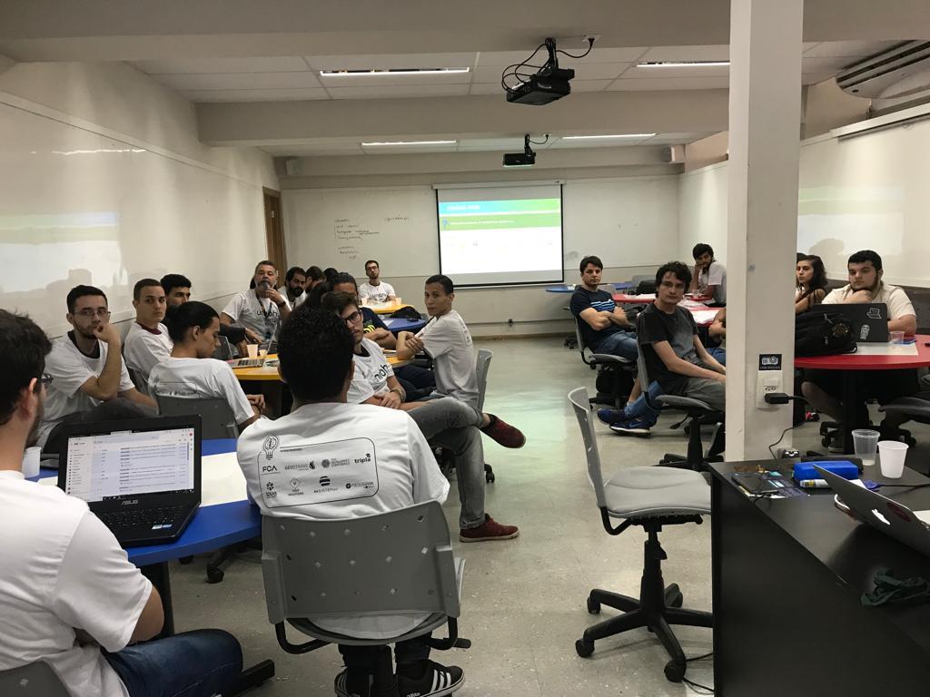 Alunos do UniCuritiba participam da ‘Tech Week Experience’
