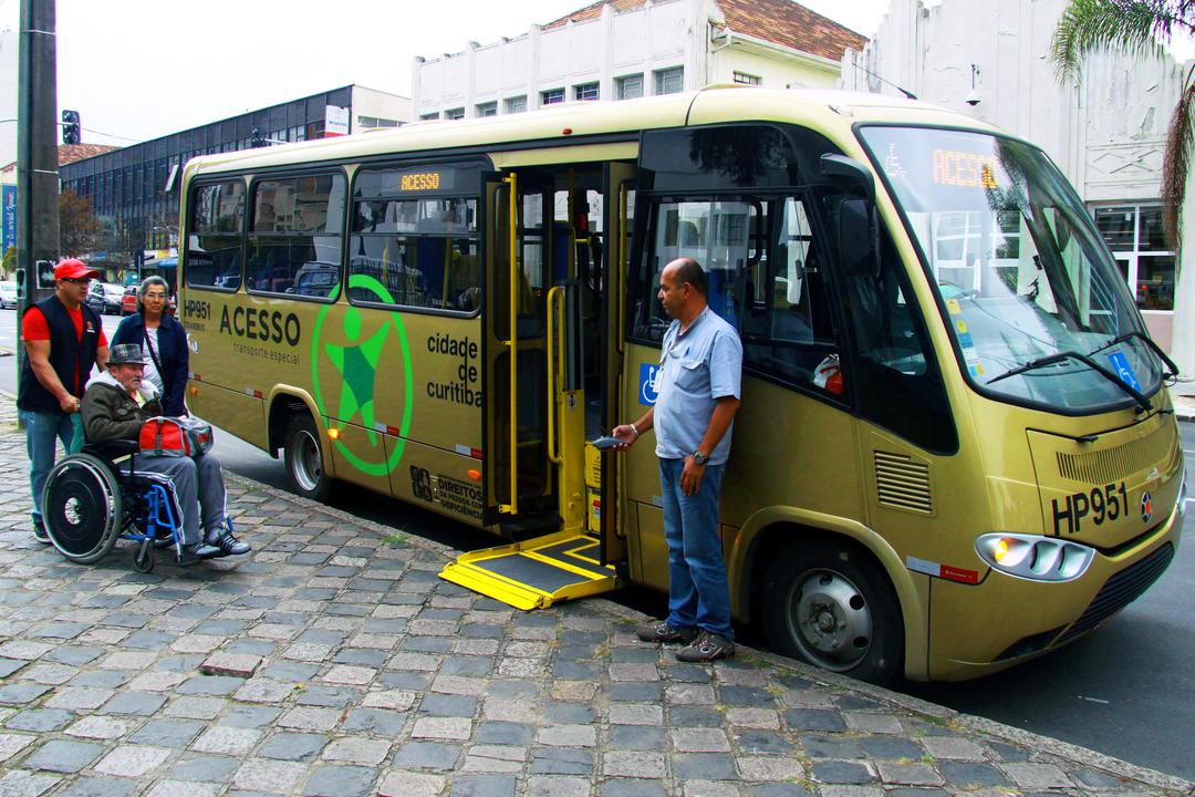 Apenas 11% dos municípios brasileiros cumprem lei de acessibilidade nos ônibus