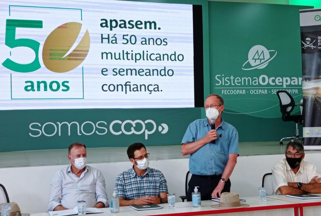 Apasem escolhe Show Rural para publicação de livro que marca sua trajetória de 50 anos