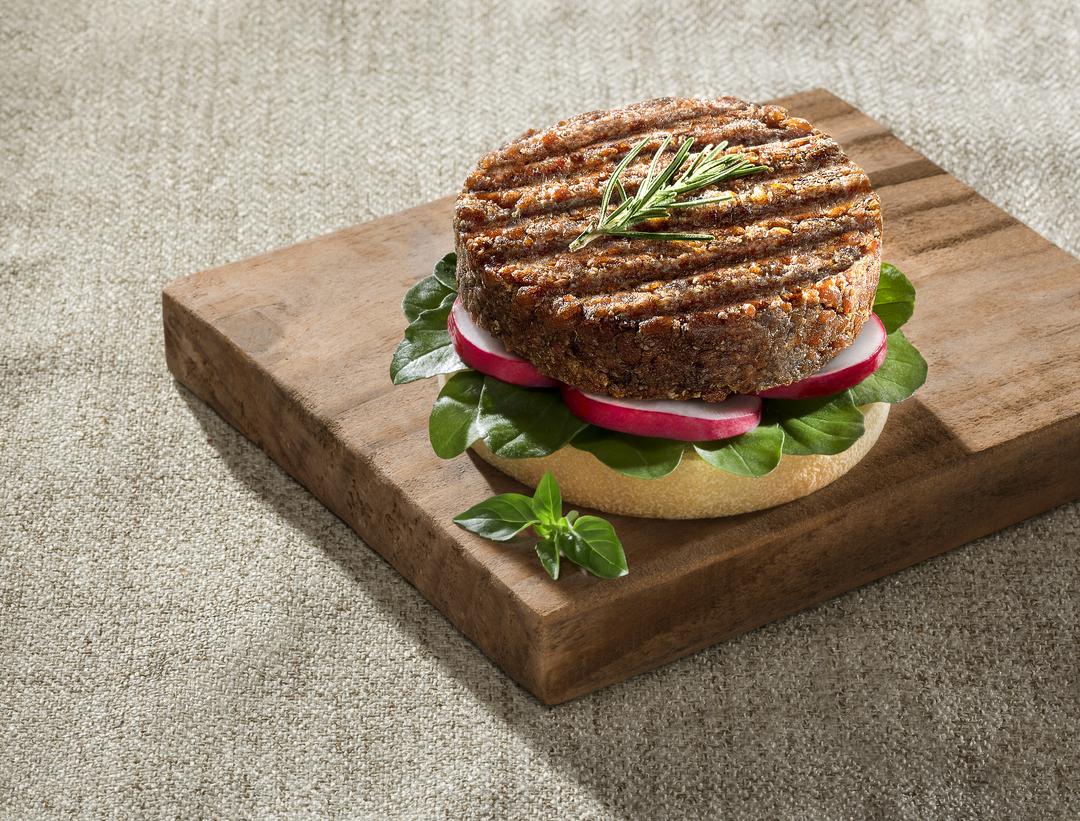 Nova carne vegetal traz ingredientes saudáveis, temperos naturais e praticidade