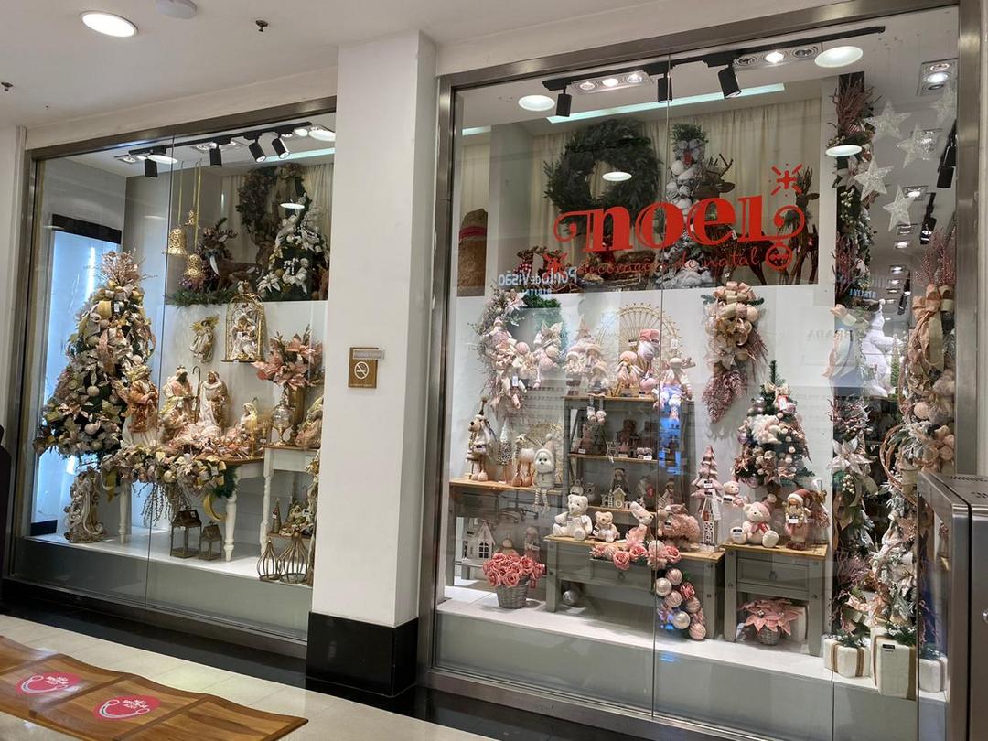 Noel inaugura loja com mais de mil itens natalinos no Shopping Curitiba