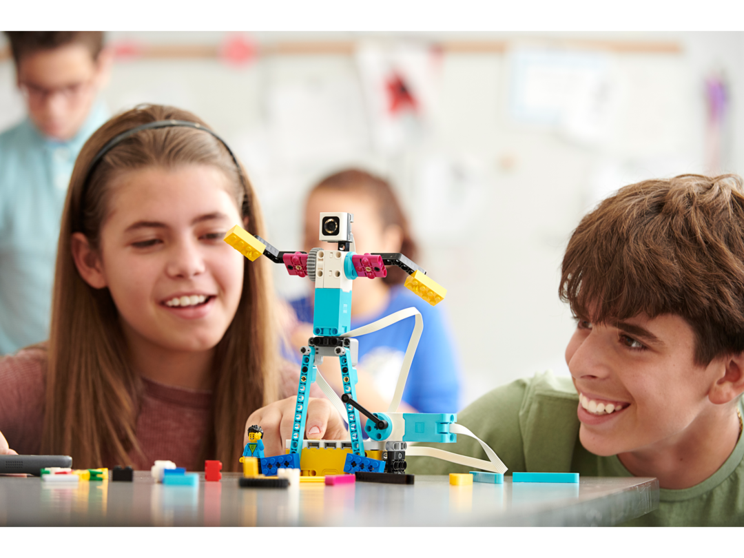 LEGO® Education lança no Brasil o SPIKE Prime